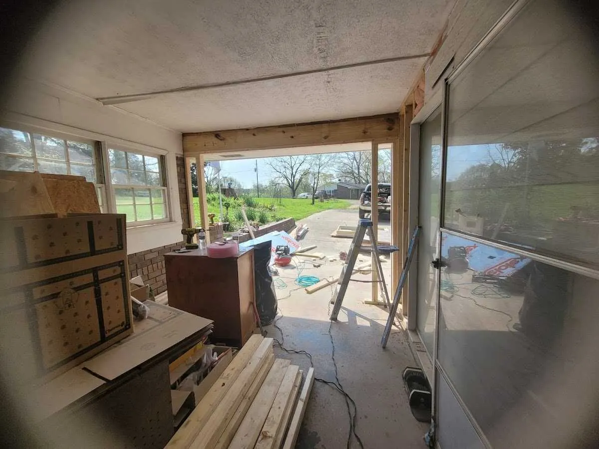 Air movers and dehumidifier for Water Mitigation Services in Mount Morris